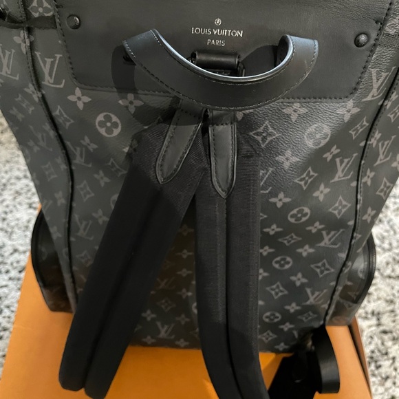 Louis Vuitton Monogram Eclipse Canvas Trio Backpack - Picture 4 of 17